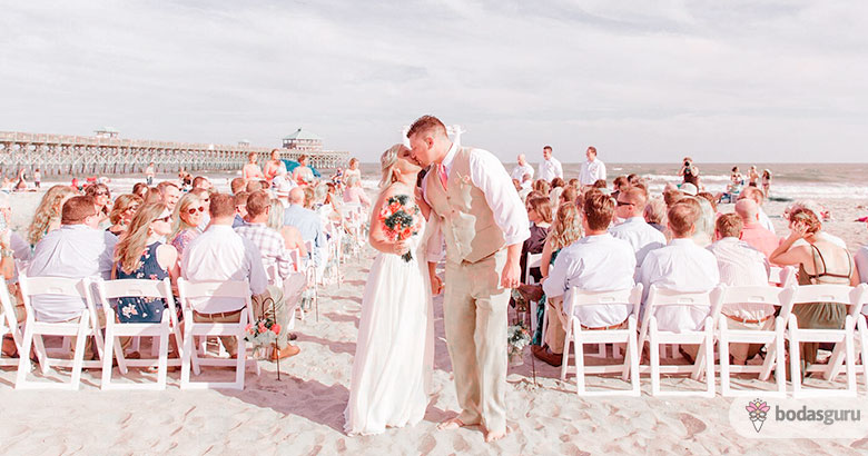 cómo vestir en una boda en la playa
